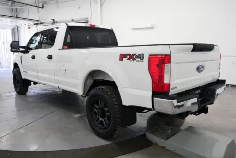 More photos of 2017 Ford F-350SD XLT at Chillicothe Truck, OH
