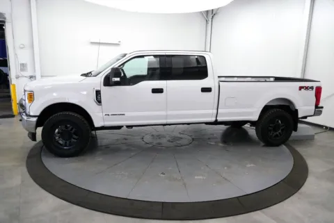 More photos of 2017 Ford F-350SD XLT at Chillicothe Truck, OH