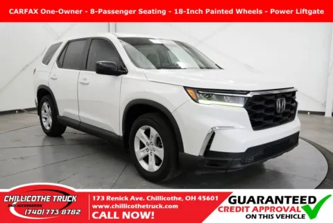 White 2023 Honda Pilot LX for sale in Chillicothe, OH
