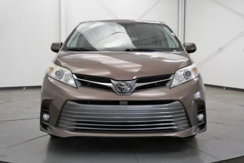 Photos of 2019 Toyota Sienna XLE for sale in Chillicothe, OH at Chillicothe Truck