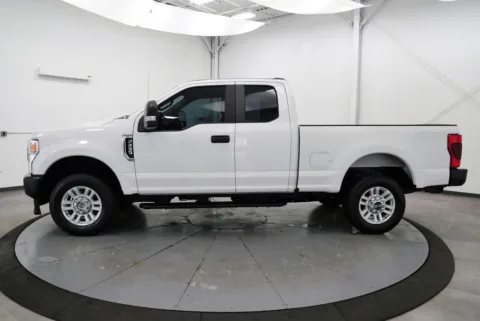 More photos of 2020 Ford F-250SD XL at Chillicothe Truck, OH