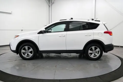 More photos of 2015 Toyota RAV4 XLE at Chillicothe Truck, OH