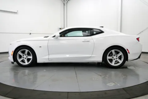 More photos of 2017 Chevrolet Camaro 1LT at Chillicothe Truck, OH