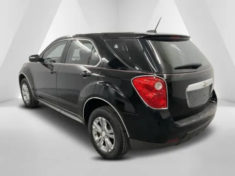 More photos of 2015 Chevrolet Equinox LS at Chillicothe Truck, OH