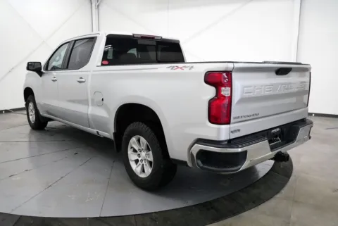 More photos of 2020 Chevrolet Silverado 1500 LT at Chillicothe Truck, OH