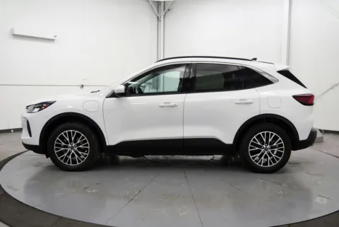 More photos of 2023 Ford Escape Plug-In Hybrid at Chillicothe Truck, OH