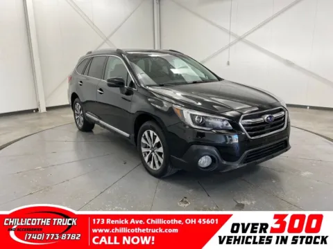 Black 2018 Subaru Outback 2.5i for sale in Chillicothe, OH