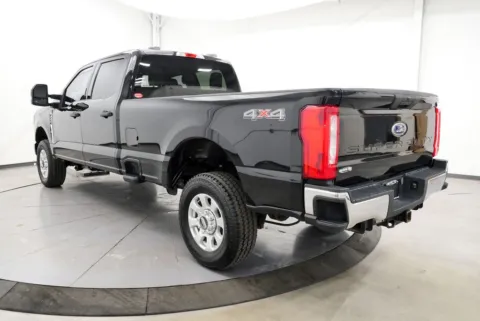 More photos of 2023 Ford F-250SD at Chillicothe Truck, OH