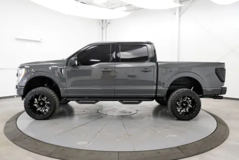 More photos of 2021 Ford F-150 XLT at Chillicothe Truck, OH