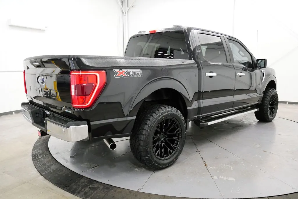 2022 Ford F-150 XLT - Photo 7
