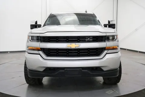 Photos of 2018 Chevrolet Silverado 1500 Custom for sale in Chillicothe, OH at Chillicothe Truck
