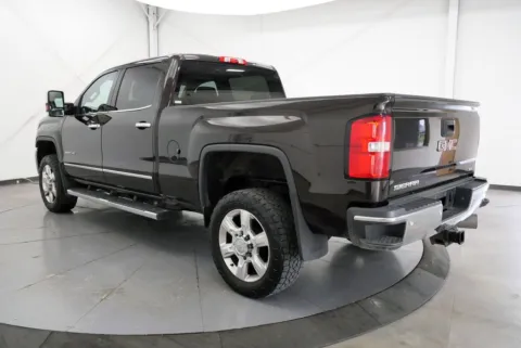 More photos of 2019 GMC Sierra 2500 HD SLT at Chillicothe Truck, OH