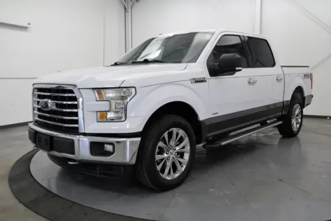 Another view of 2017 Ford F-150 XLT for sale in Chillicothe, OH at Chillicothe Truck