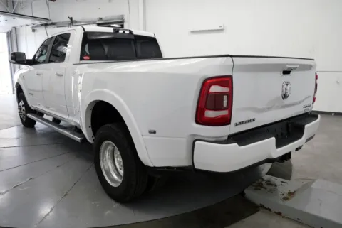 More photos of 2021 Ram 3500 Laramie at Chillicothe Truck, OH