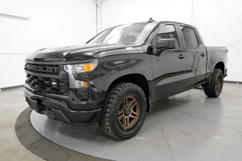 Another view of 2022 Chevrolet Silverado 1500 Custom for sale in Chillicothe, OH at Chillicothe Truck