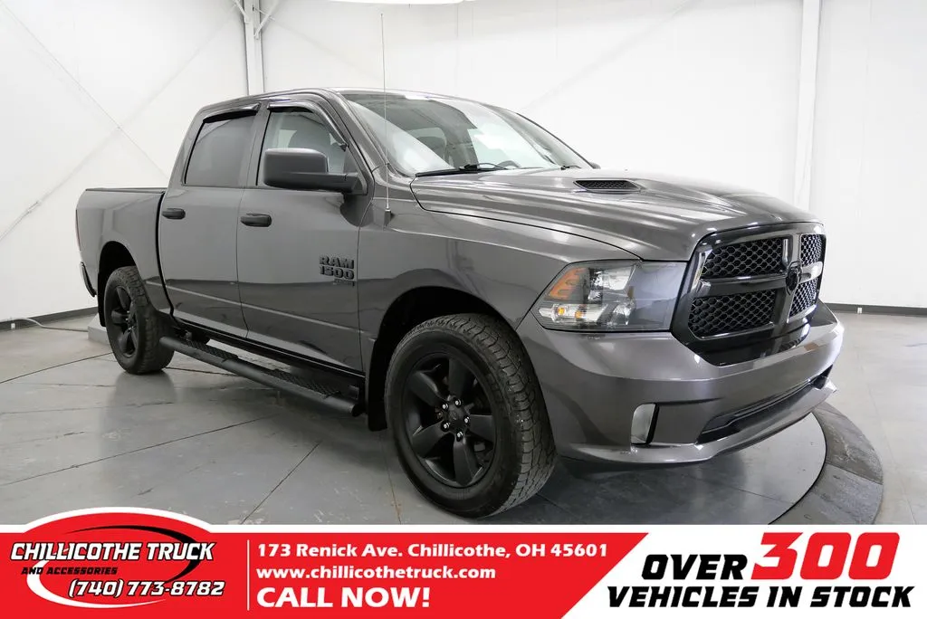 2019 RAM 1500 Classic Express Crew Cab 4x4 5'7's photo