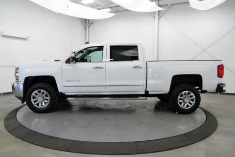 More photos of 2017 Chevrolet Silverado 2500HD LTZ at Chillicothe Truck, OH