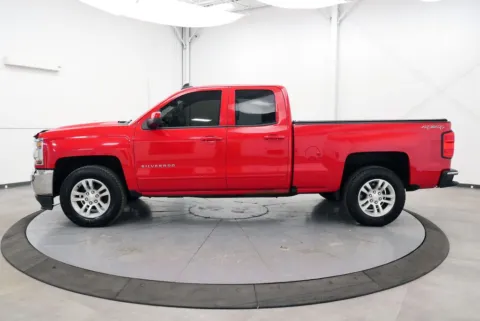 More photos of 2016 Chevrolet Silverado 1500 LT at Chillicothe Truck, OH