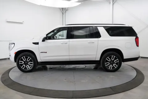 More photos of 2023 GMC Yukon XL AT4 at Chillicothe Truck, OH