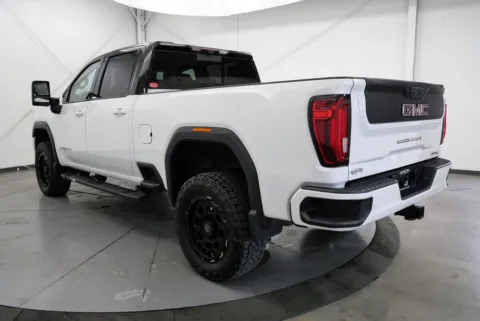 More photos of 2020 GMC Sierra 2500HD AT4 at Chillicothe Truck, OH