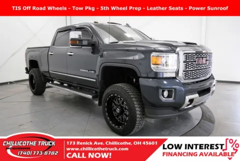 Gray 2018 GMC Sierra 2500HD Denali for sale in Chillicothe, OH