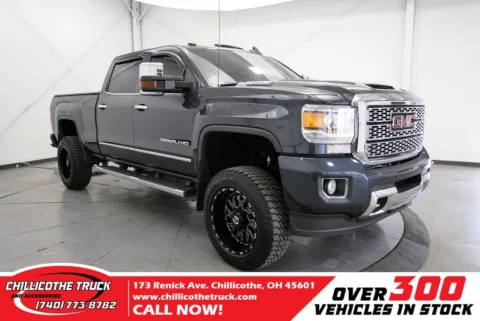 Gray 2018 GMC Sierra 2500HD Denali for sale in Chillicothe, OH