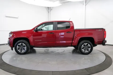 More photos of 2022 Chevrolet Colorado Z71 at Chillicothe Truck, OH