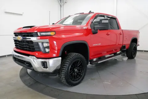 Another view of 2025 Chevrolet Silverado 3500HD LT for sale in Chillicothe, OH at Chillicothe Truck