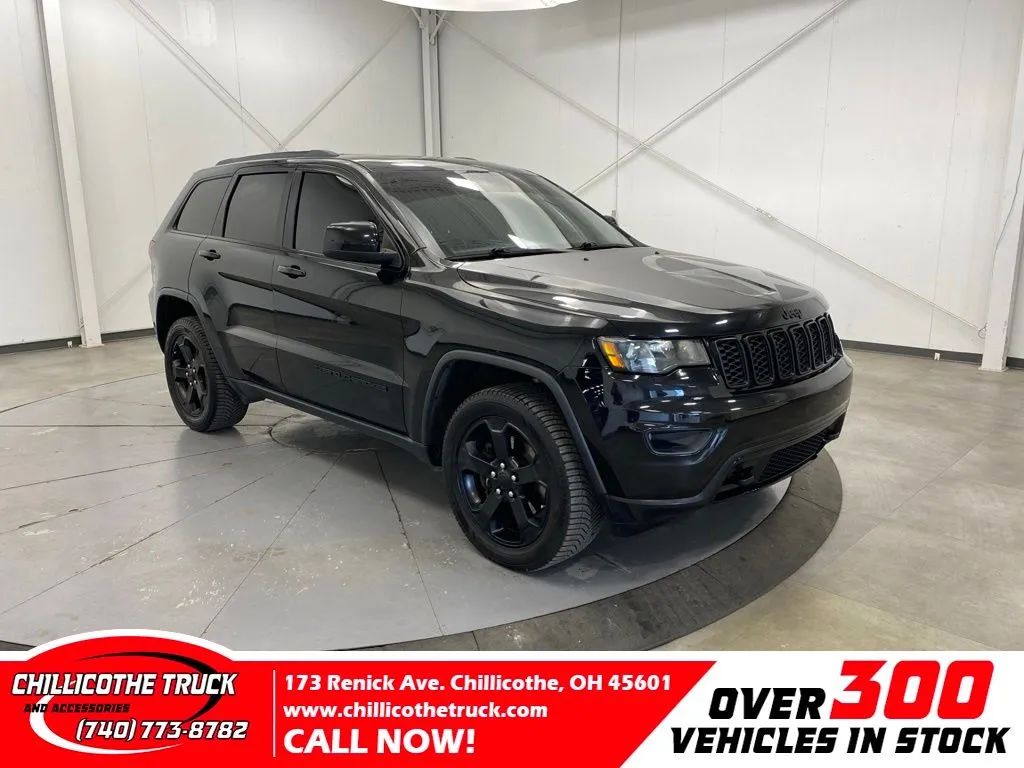 Black 2021 Jeep Grand Cherokee Laredo for sale in Chillicothe, OH