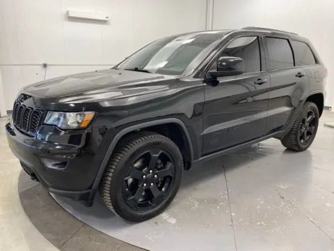 Another view of 2021 Jeep Grand Cherokee Laredo for sale in Chillicothe, OH at Chillicothe Truck