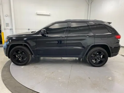 More photos of 2021 Jeep Grand Cherokee Laredo at Chillicothe Truck, OH