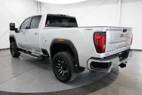 More photos of 2023 GMC Sierra 2500HD SLT at Chillicothe Truck, OH