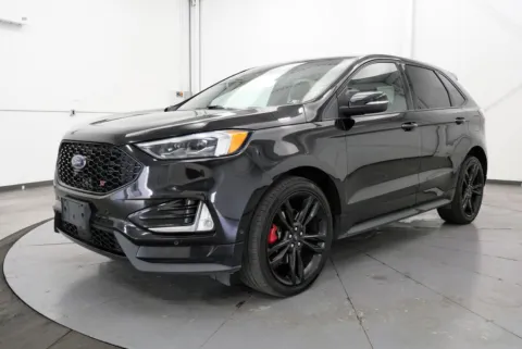 Another view of 2019 Ford Edge ST for sale in Chillicothe, OH at Chillicothe Truck