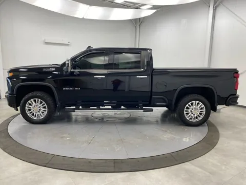 More photos of 2022 Chevrolet Silverado 2500HD High Country at Chillicothe Truck, OH