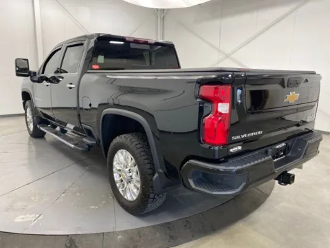 More photos of 2022 Chevrolet Silverado 2500HD High Country at Chillicothe Truck, OH
