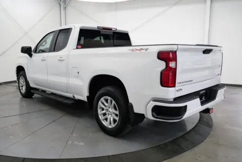 More photos of 2019 Chevrolet Silverado 1500 RST at Chillicothe Truck, OH