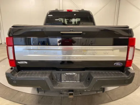 More photos of 2021 Ford F-250SD Platinum at Chillicothe Truck, OH