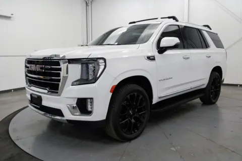 Another view of 2022 GMC Yukon SLT for sale in Chillicothe, OH at Chillicothe Truck