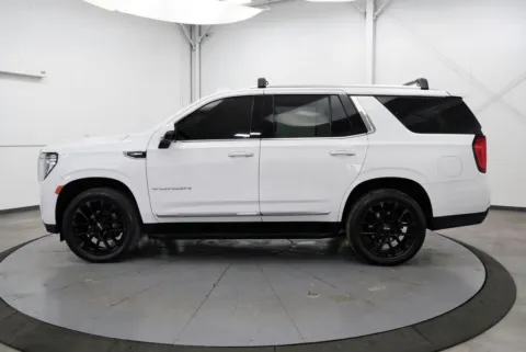 More photos of 2022 GMC Yukon SLT at Chillicothe Truck, OH