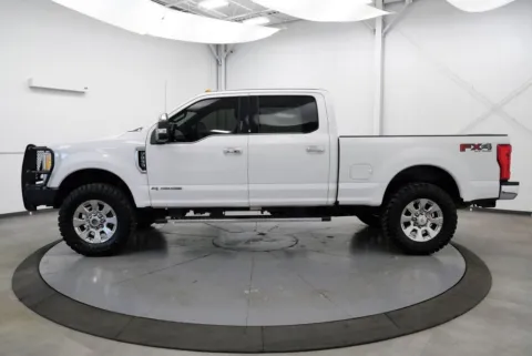 More photos of 2017 Ford F-250SD King Ranch at Chillicothe Truck, OH