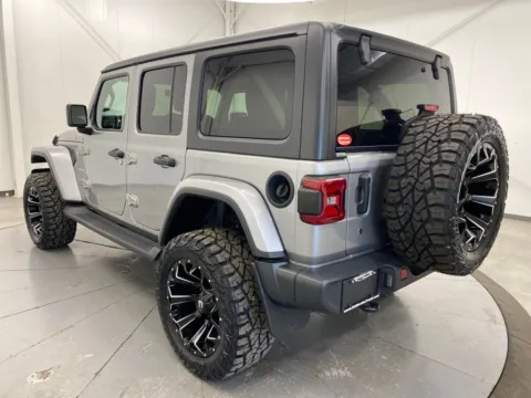 More photos of 2018 Jeep Wrangler Unlimited Sahara at Chillicothe Truck, OH