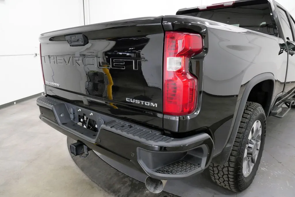 2024 Chevrolet Silverado 2500HD Custom - Photo 35