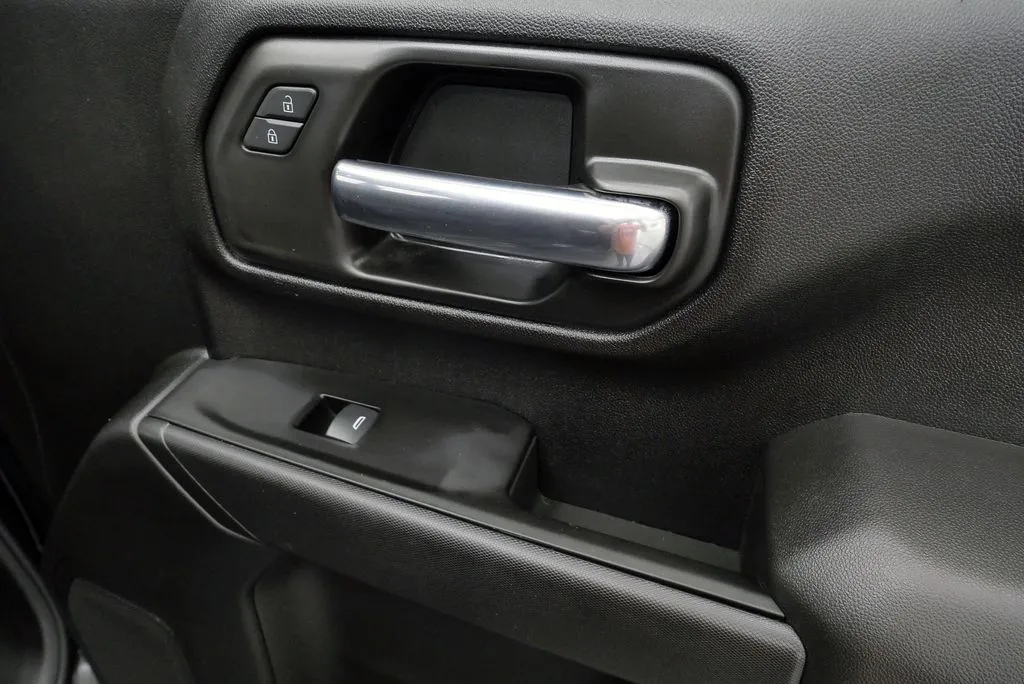 2024 Chevrolet Silverado 2500HD Custom - Photo 17