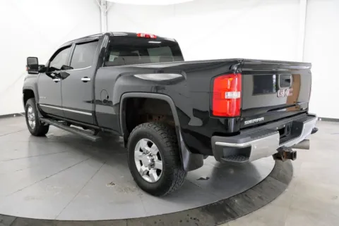 More photos of 2019 GMC Sierra 2500HD SLT at Chillicothe Truck, OH