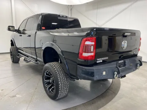 More photos of 2020 Ram 2500 Laramie at Chillicothe Truck, OH
