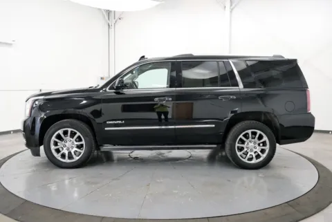 More photos of 2015 GMC Yukon Denali at Chillicothe Truck, OH