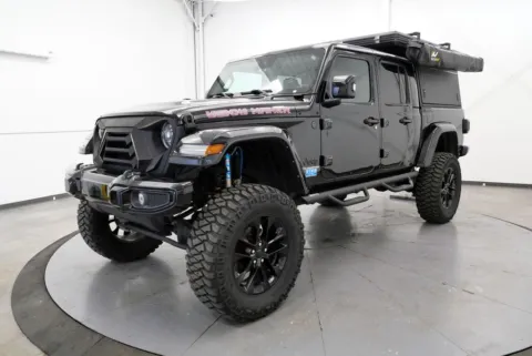 Another view of 2022 Jeep Gladiator Overland for sale in Chillicothe, OH at Chillicothe Truck