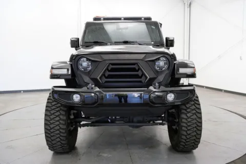 Photos of 2022 Jeep Gladiator Overland for sale in Chillicothe, OH at Chillicothe Truck