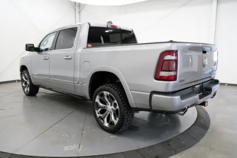 More photos of 2019 Ram 1500 Limited at Chillicothe Truck, OH