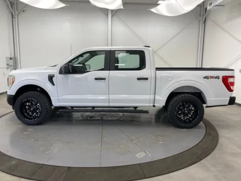 More photos of 2022 Ford F-150 XL at Chillicothe Truck, OH